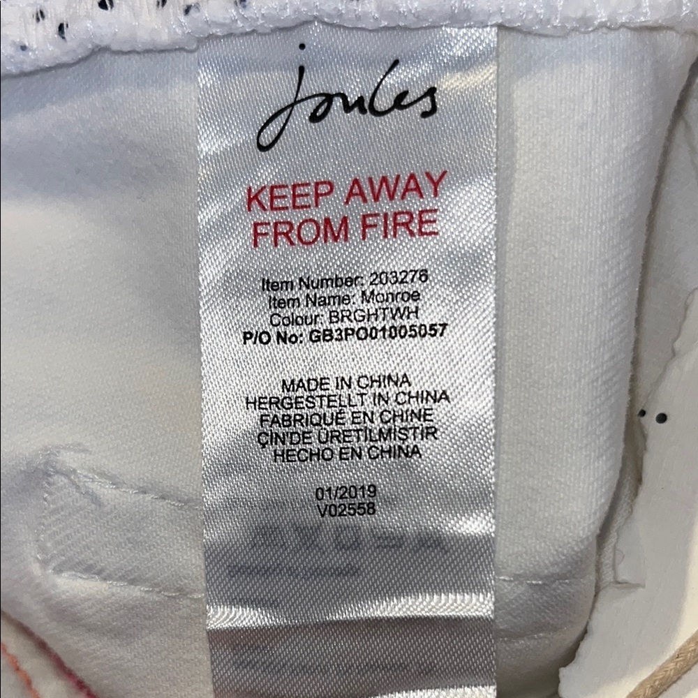 Jences Skinny Jeans with Clean Design - Picture 12 of 16